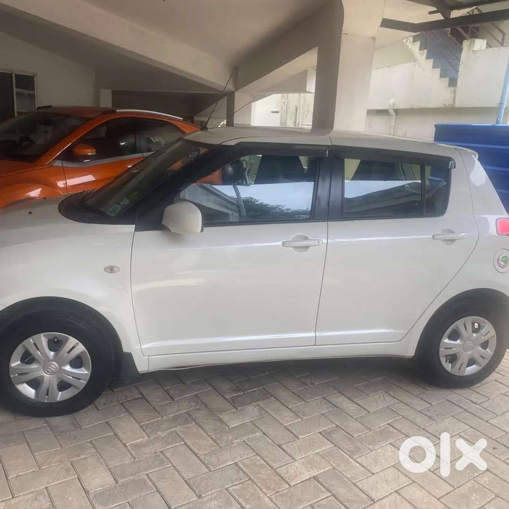 Maruti Suzuki Swift 2010