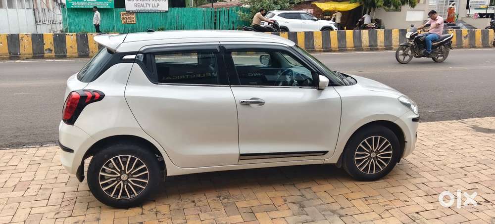Maruti Suzuki Swift Vxi Optional, 2022, Petrol