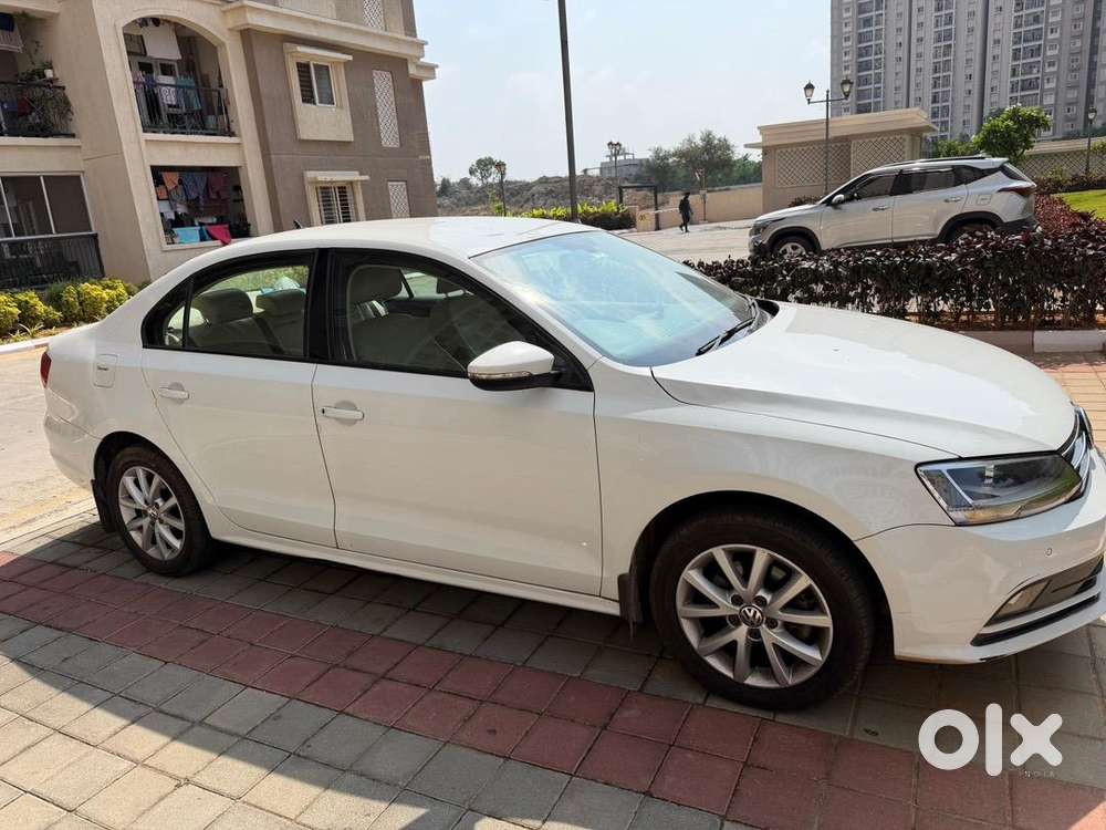 Volkswagen Jetta 2015 Diesel Well Maintained, Comes With 6 Airbags.