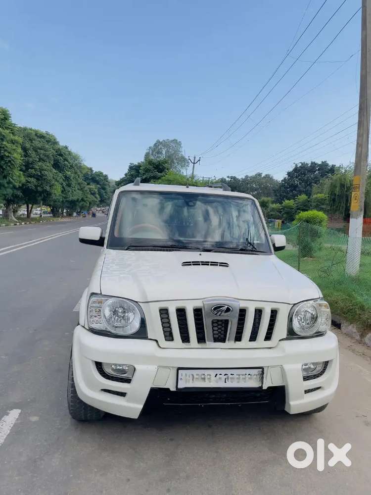 Mahindra Scorpio 2013 Diesel Well Maintained