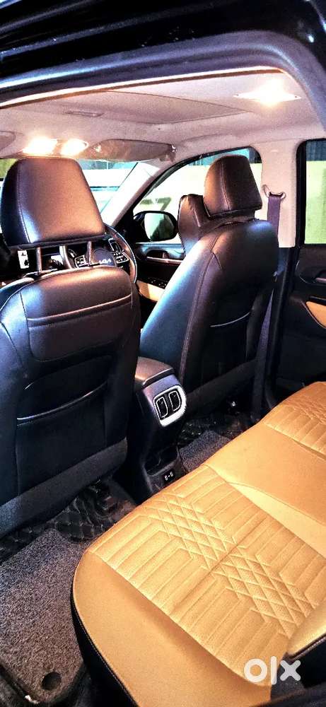 Kia Sonet 2024 Petrol Good Condition. With Sunroof & Ventilated Seats