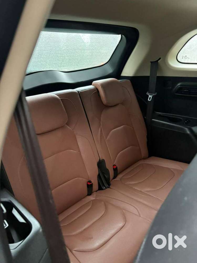 Mg Hector Plus Savvy Pro 1.5 Turbo Petrol Cvt 6 Str, 2023, Petrol