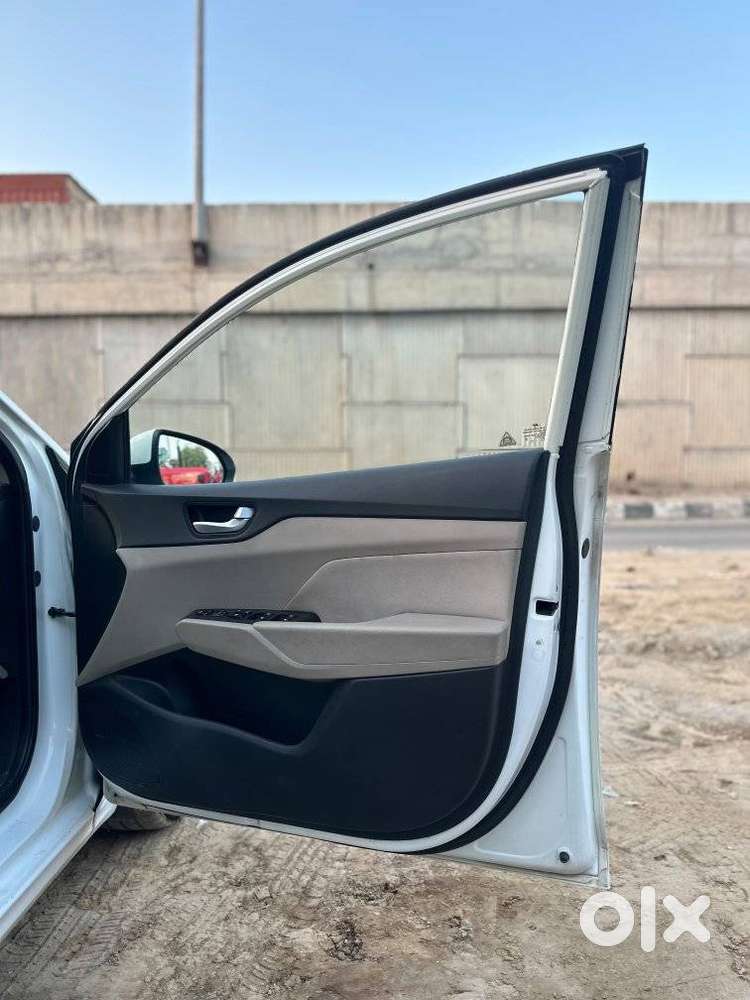 Hyundai Verna Crdi 1.6 At Sx Option, 2018, Diesel