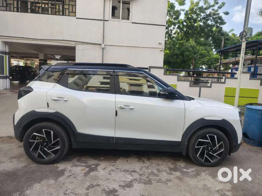 Mahindra Xuv300 2024 Diesel 25000 Km Driven