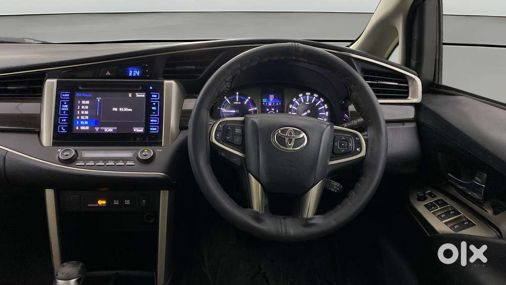 Toyota Innova Crysta 2.8 Zx At, 2016, Diesel