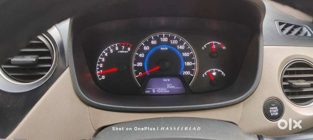Hyundai Grand I10 2016-2017 Sportz Celebration Edition, 2015, Petrol