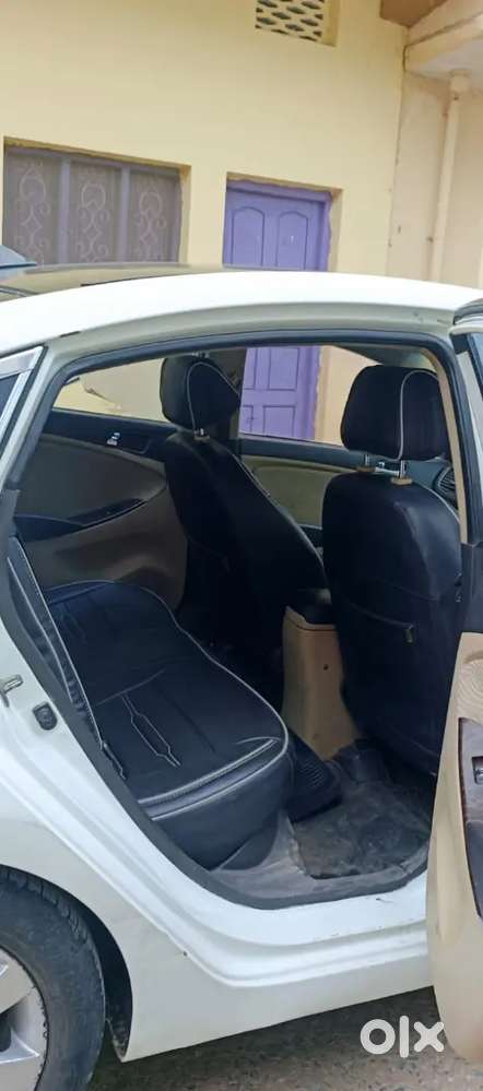 Hyundai Verna Crdi 2012