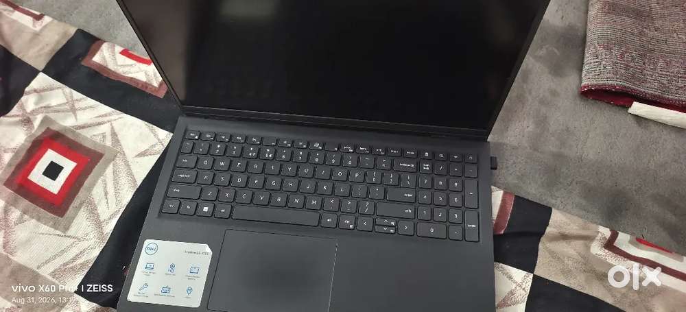 Dell i3 Intel core 8gb rem ddr4 storege 512 SSD