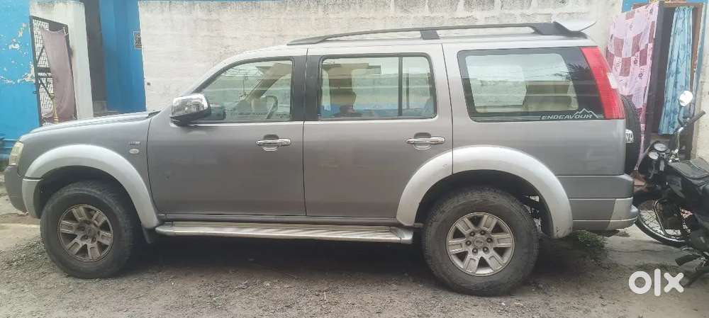 Ford Endeavour Xlt 2009