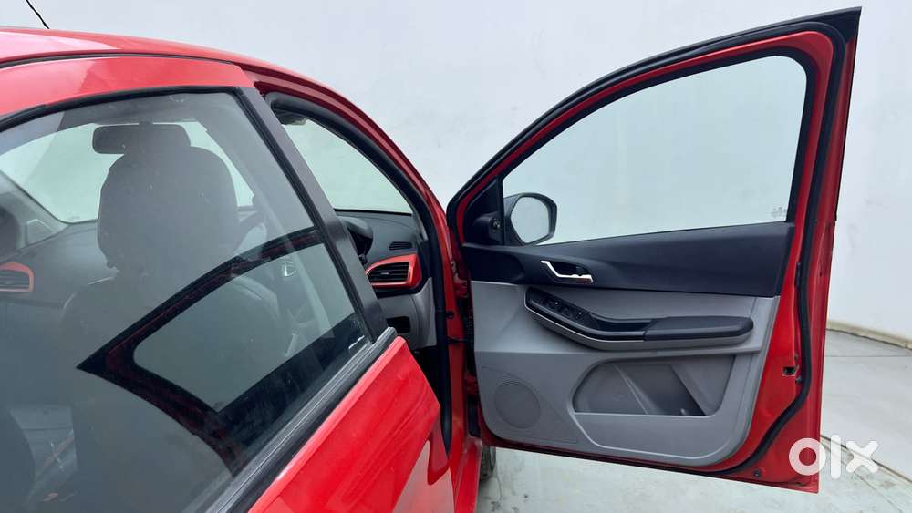 Tata Tiago 1.2 Revotron Xz Plus Dual Tone, 2021, Petrol