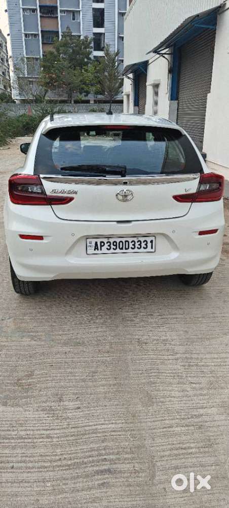 Toyota Glanza V Cvt, 2022, Petrol