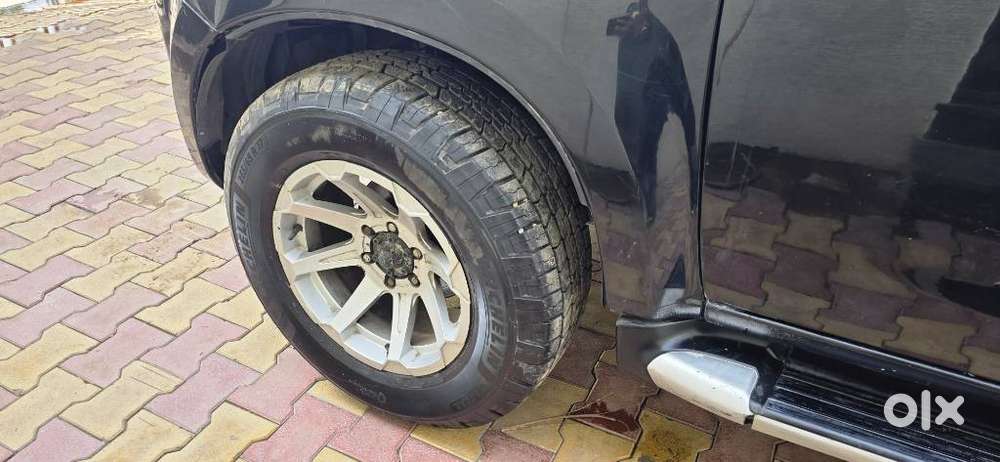 Isuzu V-cross Z 4x4 Mt, 2017, Diesel