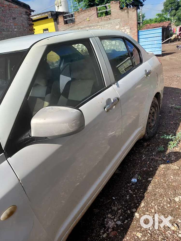 Maruti Suzuki Dzire 2011