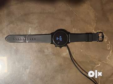 Fossil best sale smartwatch olx