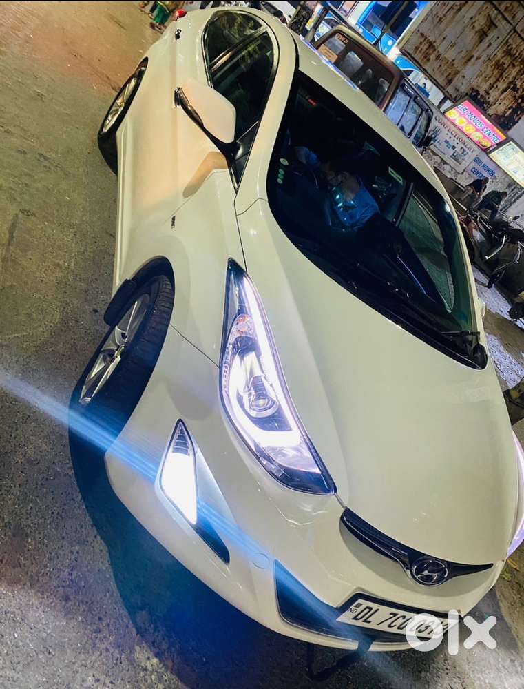 Hyundai Elantra Petrol 2015