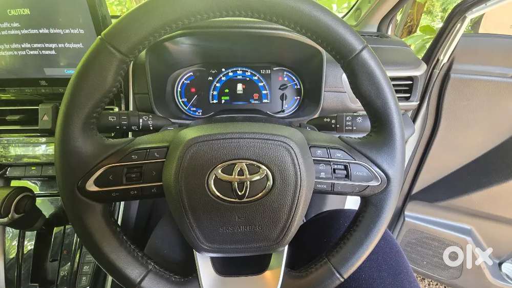 Toyota Innova Hycross Hybrid Exclusive Edition For Sale
