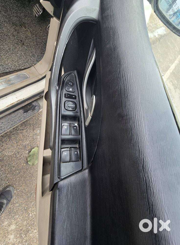 Mahindra Xuv500 2.2 W10, 2016, Diesel