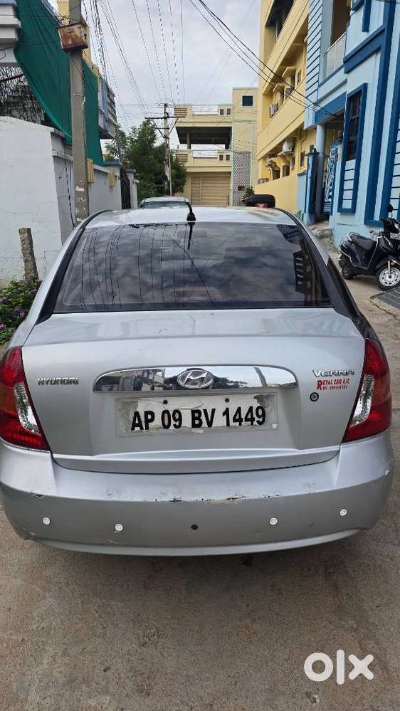 Hyundai Verna 1.6 S (o) Vtvt, 2009, Petrol