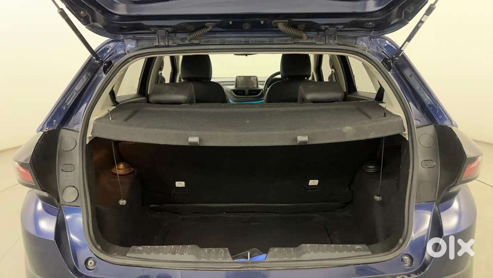 Tata Altroz 1.2 Xza Plus, 2022, Petrol