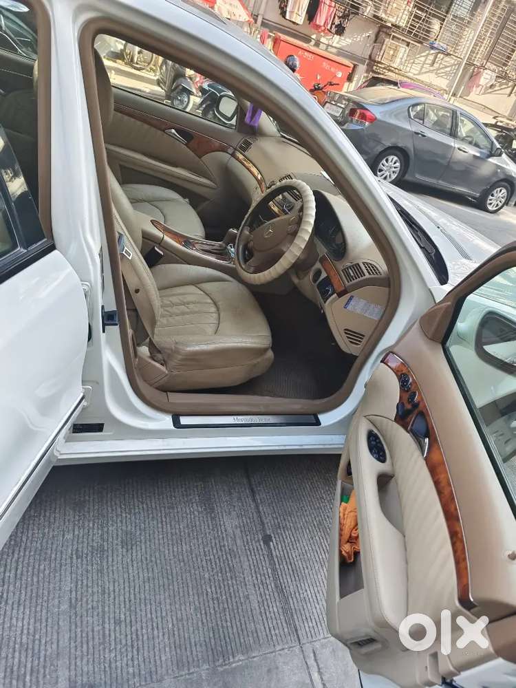Mercedes Benz E230 V6 Immaculate Condition