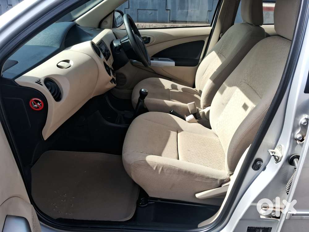 Toyota Etios 1.5 V, 2017, Petrol