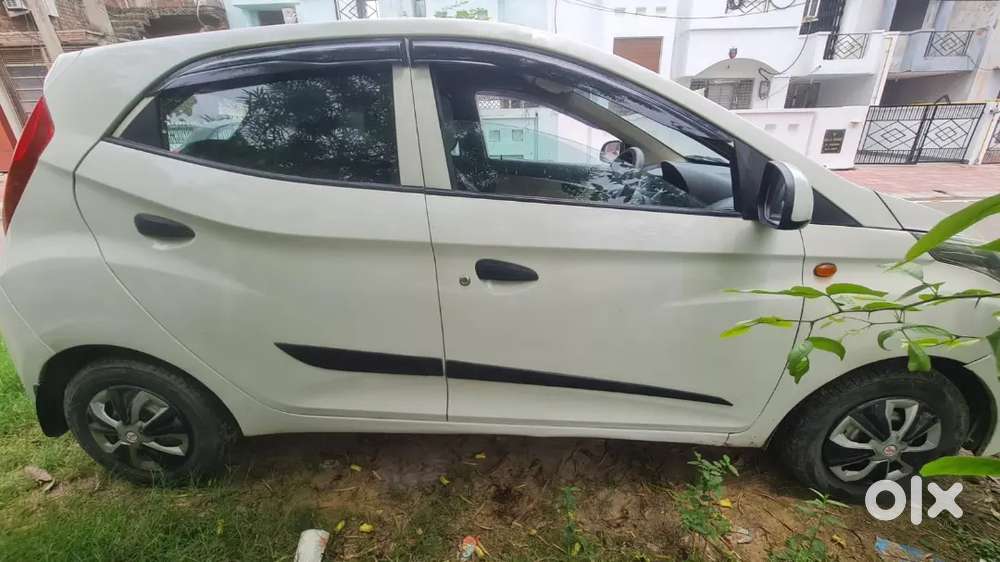 Hyundai Eon Magna 2013 Petrol