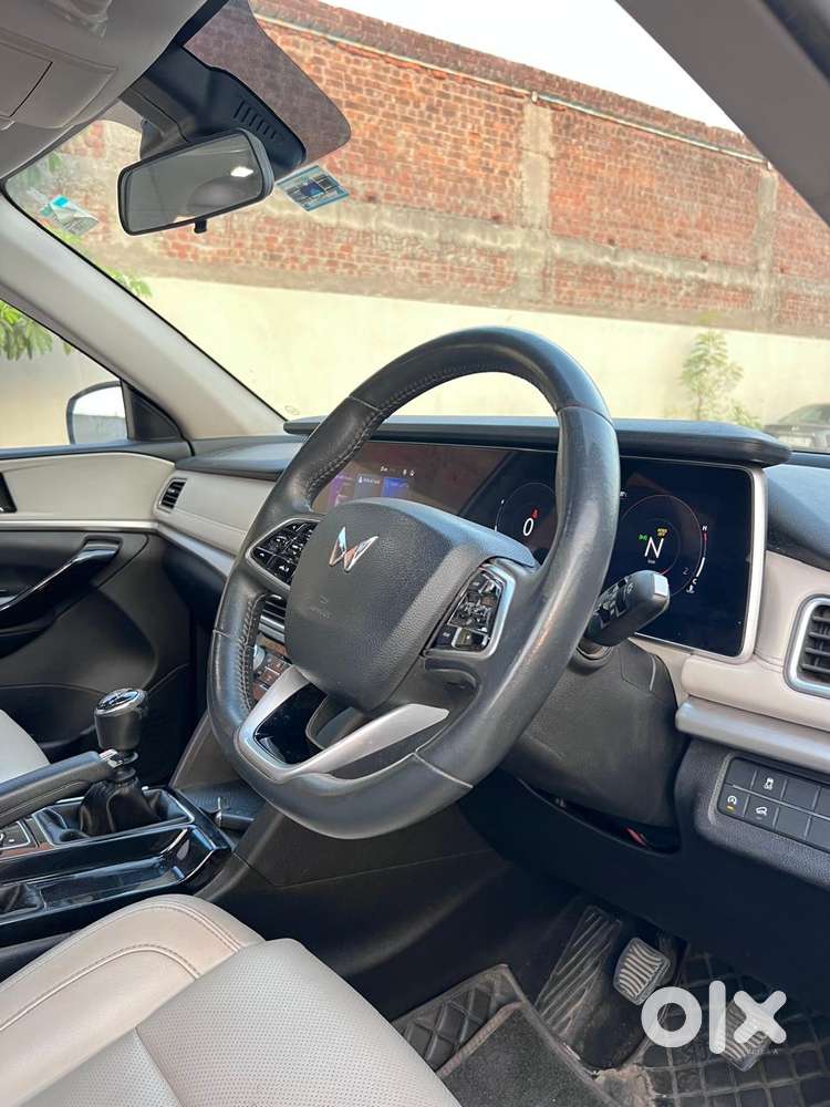 Mahindra Xuv700 2.2 Ax 7 Diesel Mt Str, 2022, Diesel