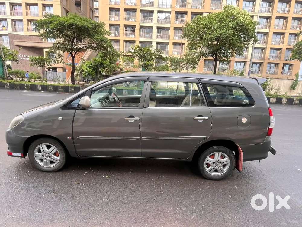 Toyota Innova 2010 Diesel Well Maintained