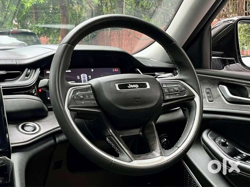 Jeep Grand Cherokee Limited (o) 4x4 At, 2025, Petrol