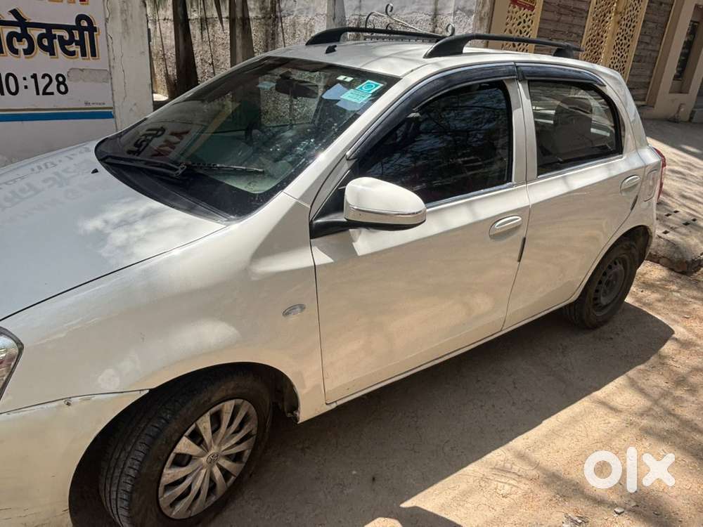 Toyota Etios Liva 2016