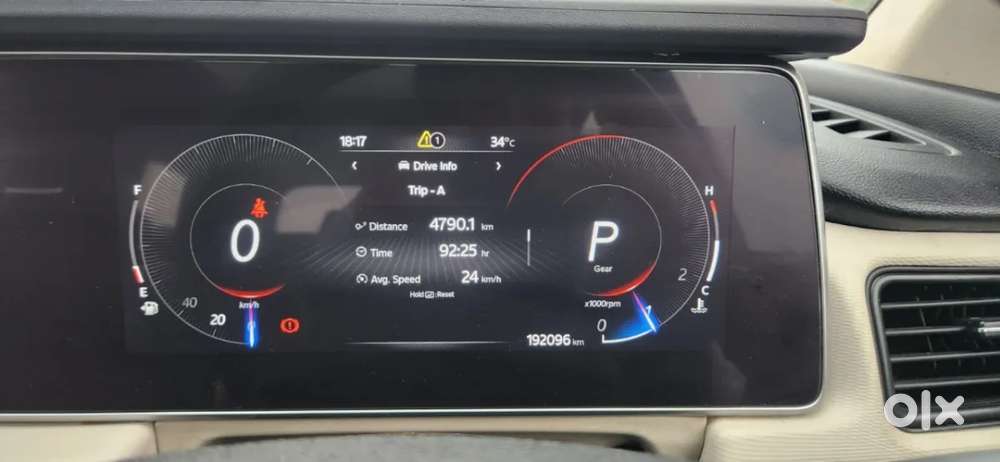 Mahindra Xuv700 2.2 Ax 5 Diesel At Str, 2022, Diesel