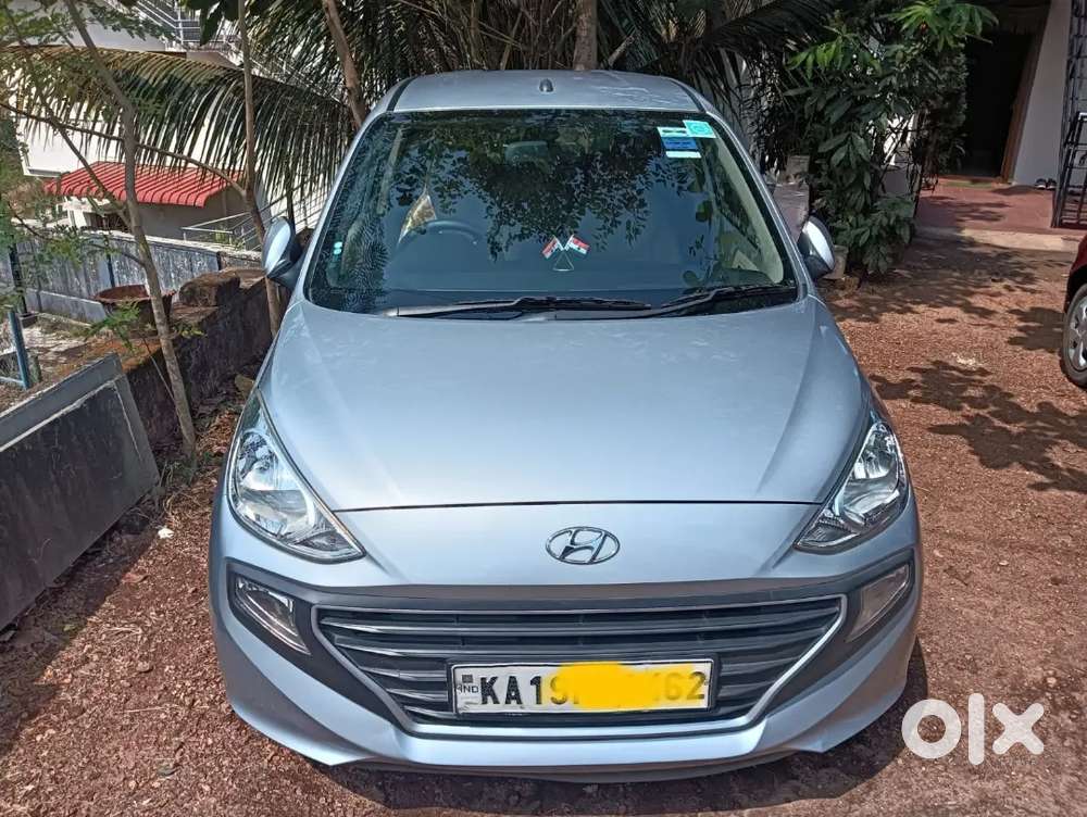 Hyundai Santro 1.1 Amt Sportz Hatchcack 20121 Model And Only 21000 Km