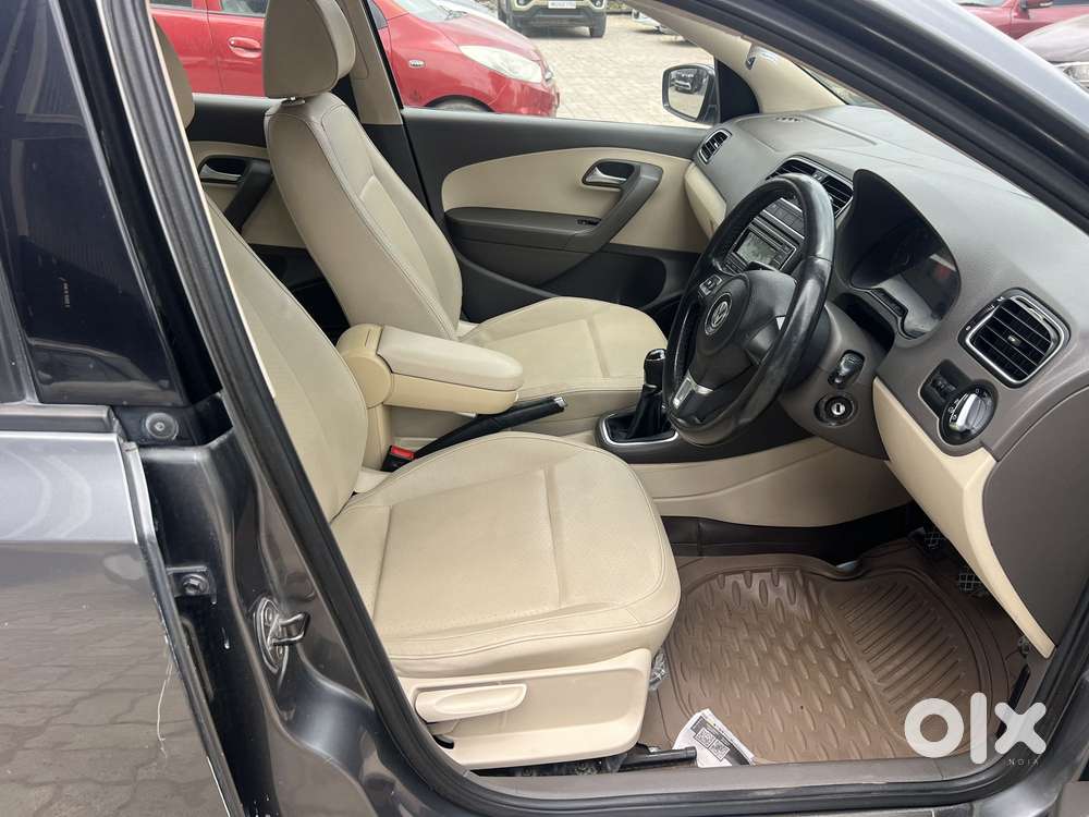 Volkswagen Vento Petrol Highline, 2013, Petrol