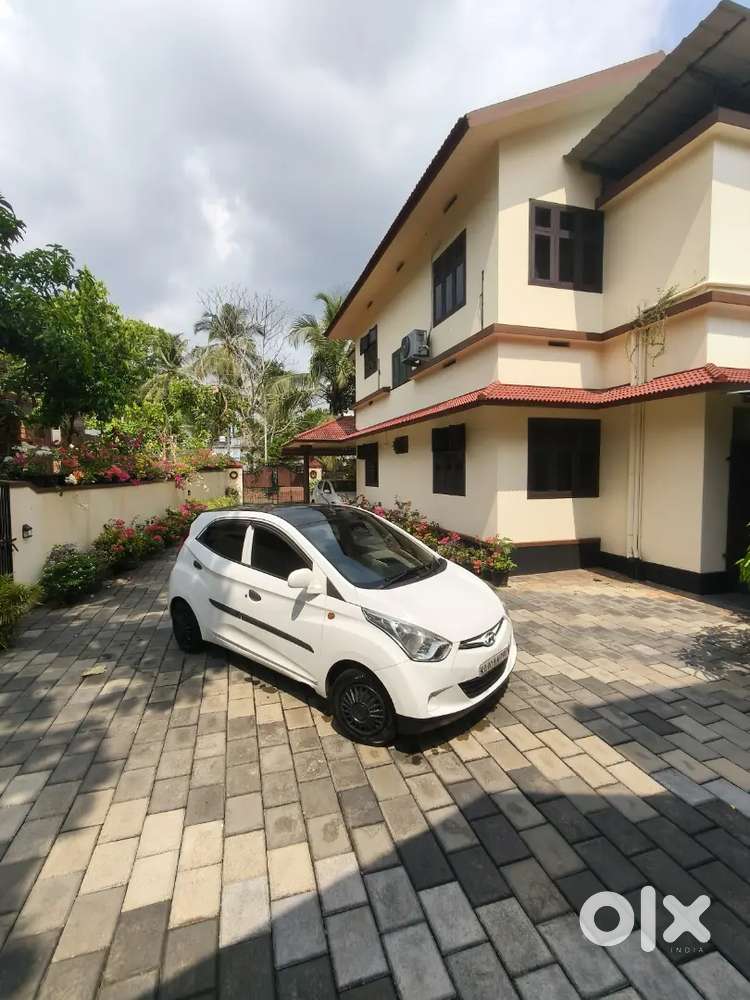 Hyundai Eon 2012 Petrol Well Maintained