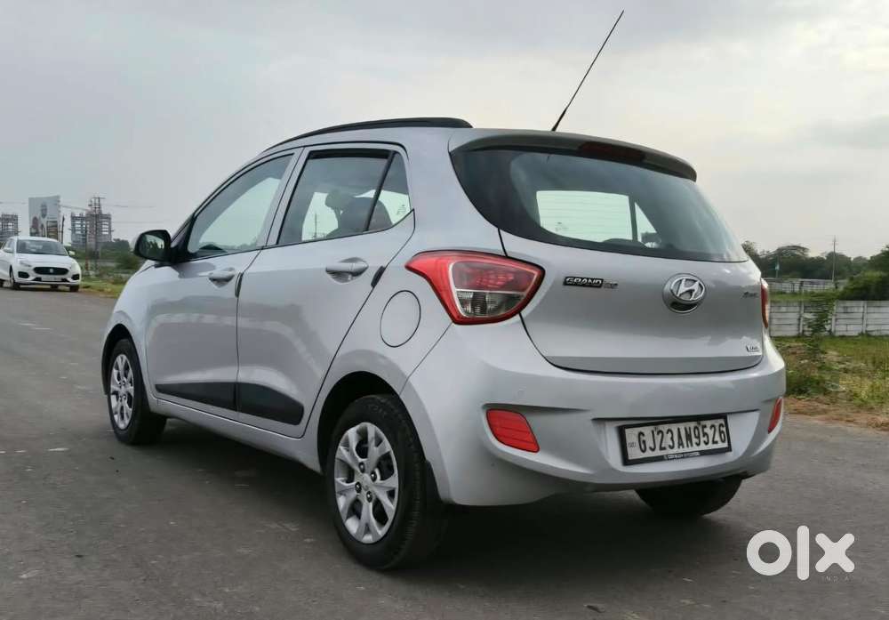 Hyundai Grand I10 Crdi Sportz, 2015, Diesel