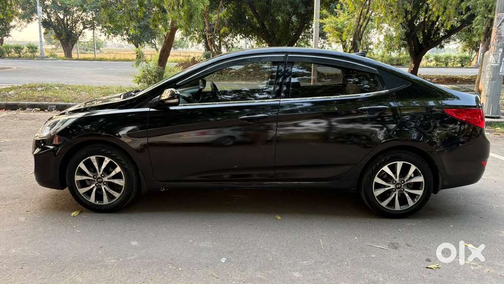 Hyundai Fluidic Verna 1.6 Vtvt Sx, 2013, Petrol