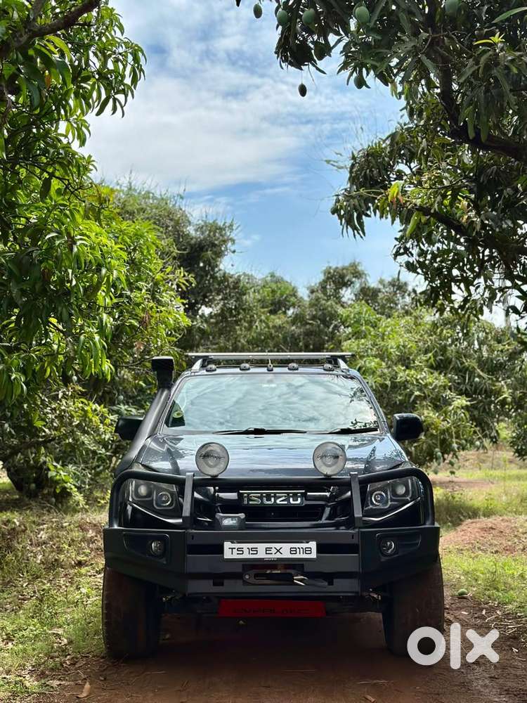 Isuzu D-max V-cross 2018 Diesel Good Condition