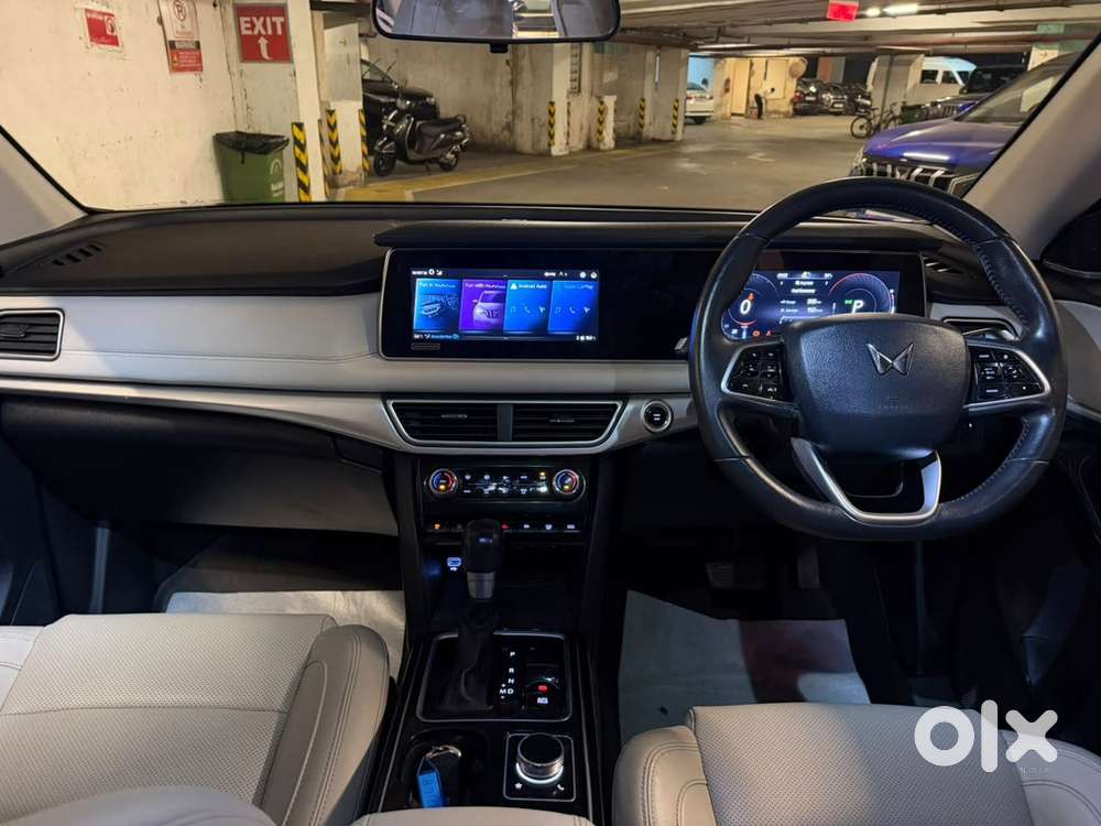 Mahindra Xuv700 2.2 Ax 7 Diesel At Luxury Pack Str, 2022, Diesel