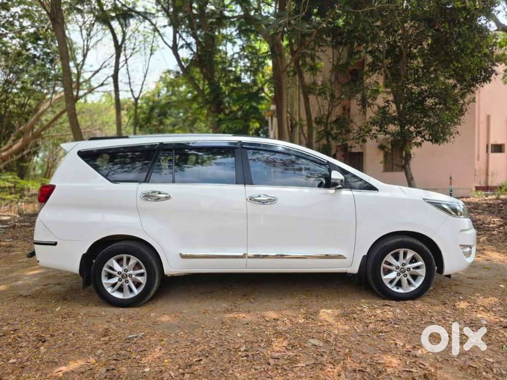 Toyota Innova Crysta 2.4 G Mt 8s, 2020, Diesel