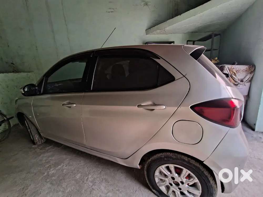 Tata Tiago 2018 Petrol 94000 Km Driven