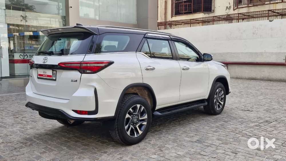 Toyota Fortuner Legender, 2024, Diesel
