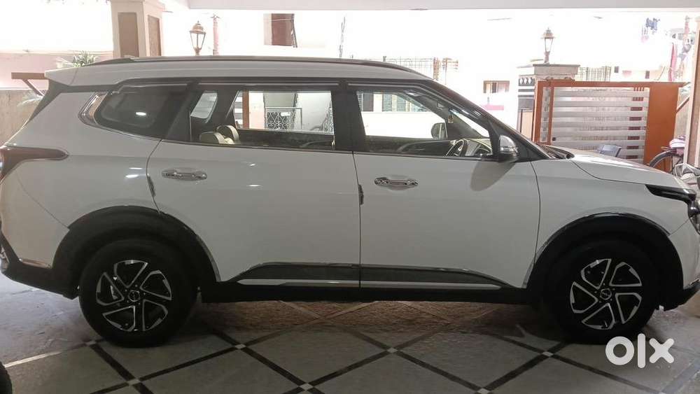 Kia Carens 2022 Petrol Well Maintained