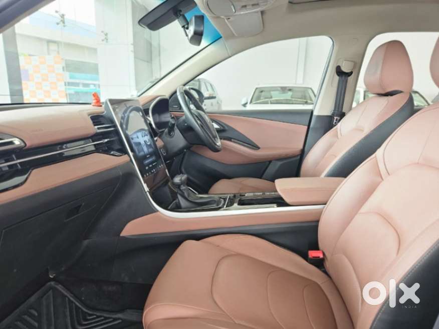 Mg Hector Plus Savvy Pro 1.5 Turbo Petrol Cvt 7 Str, 2023, Petrol