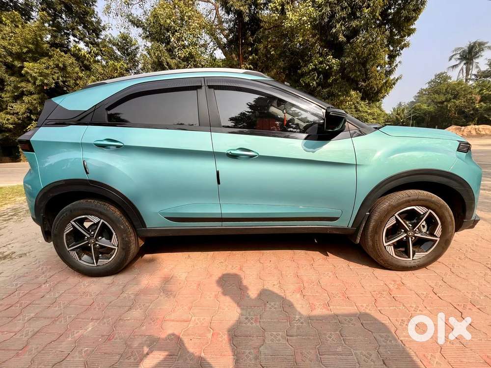 Tata Nexon Creative Plus S 1.2 Revotron Petrol 6 Mt, 2025, Petrol