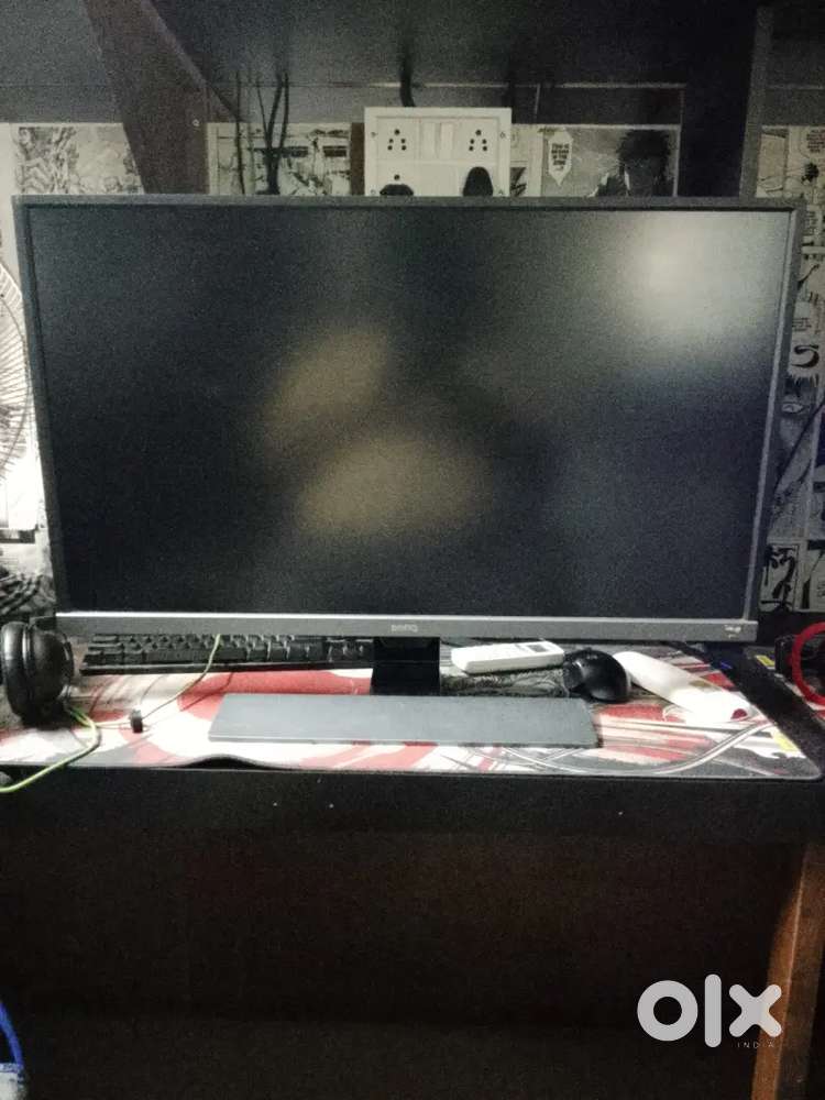 BenQ EW3270U