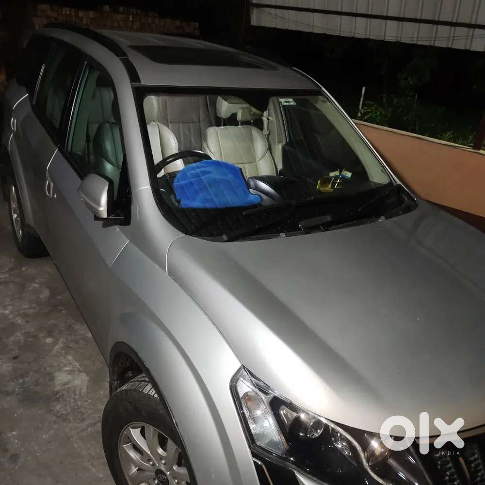 Mahindra Xuv500 W10 (top Model)  2016  Sunroof  Excellent Condition