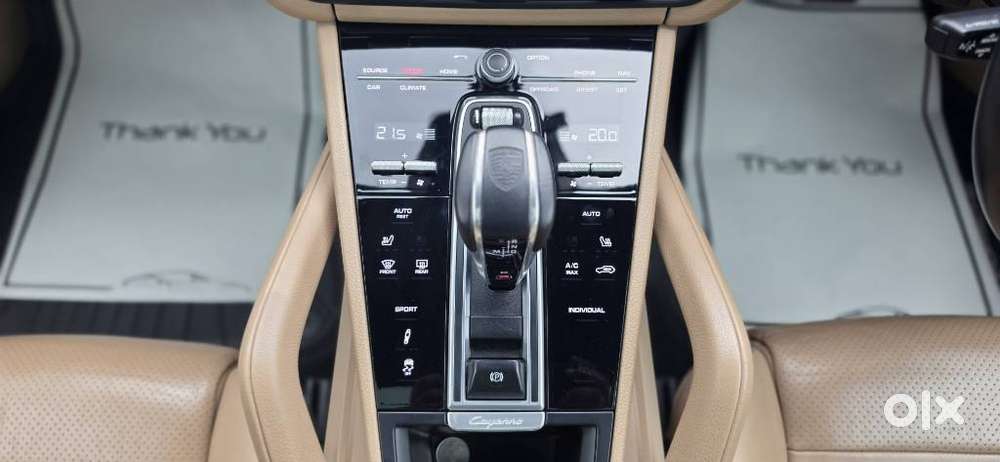 Porsche Cayenne Platinum Edition, 2022, Petrol