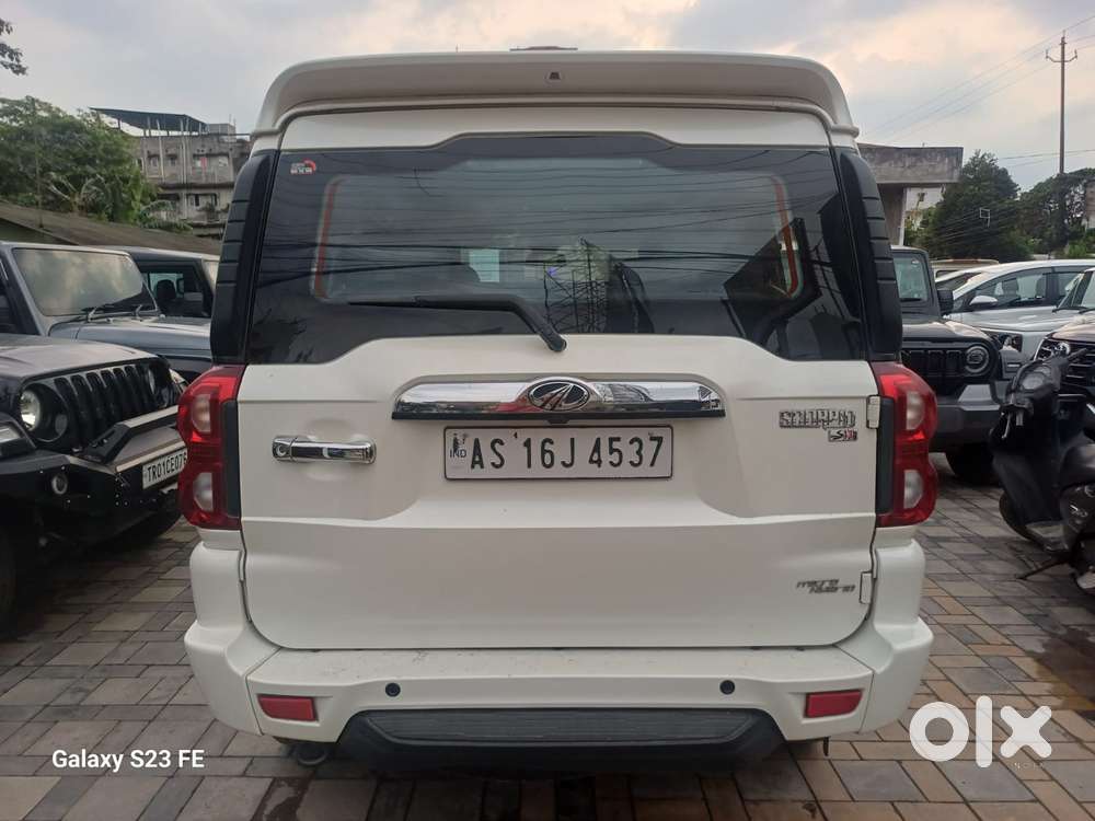 Mahindra Scorpio S11 Mt 7s, 2022, Petrol