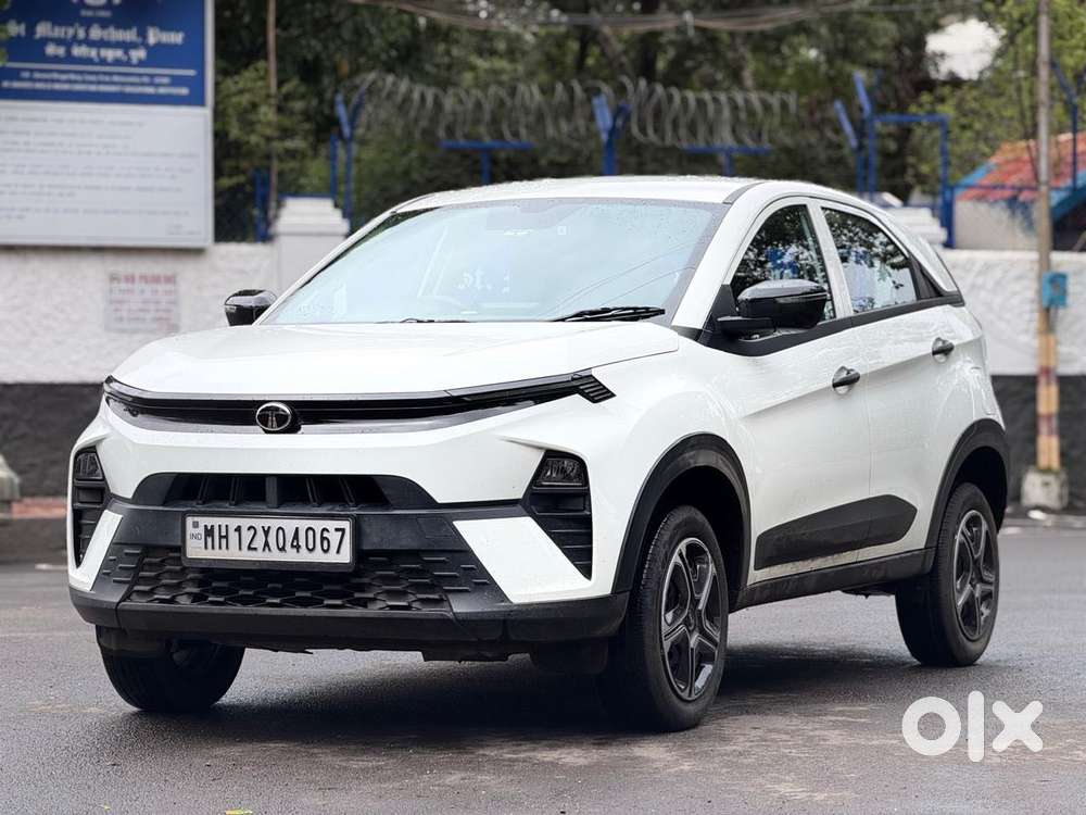 Tata Nexon Smart Plus1.2 Revotron Petrol 5 Mt, 2025, Petrol