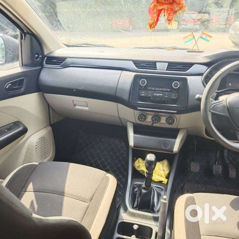 Renault Triber Rxl, 2022, Petrol